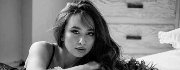 Expert Tips for Deepening Your Connection and Intimacy With a Cam Girl